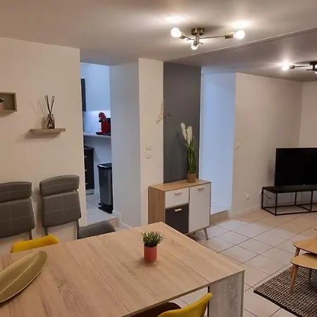 Maisonnette Design Le Cosy - Marché à 3mn à Pied - Parking Gratuit à 50m - Amazon Prime - Surgères