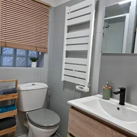 Appartement Maisonnette Design Le Cosy - Amazon Prime - à 3mn à Pied Du Marché! *